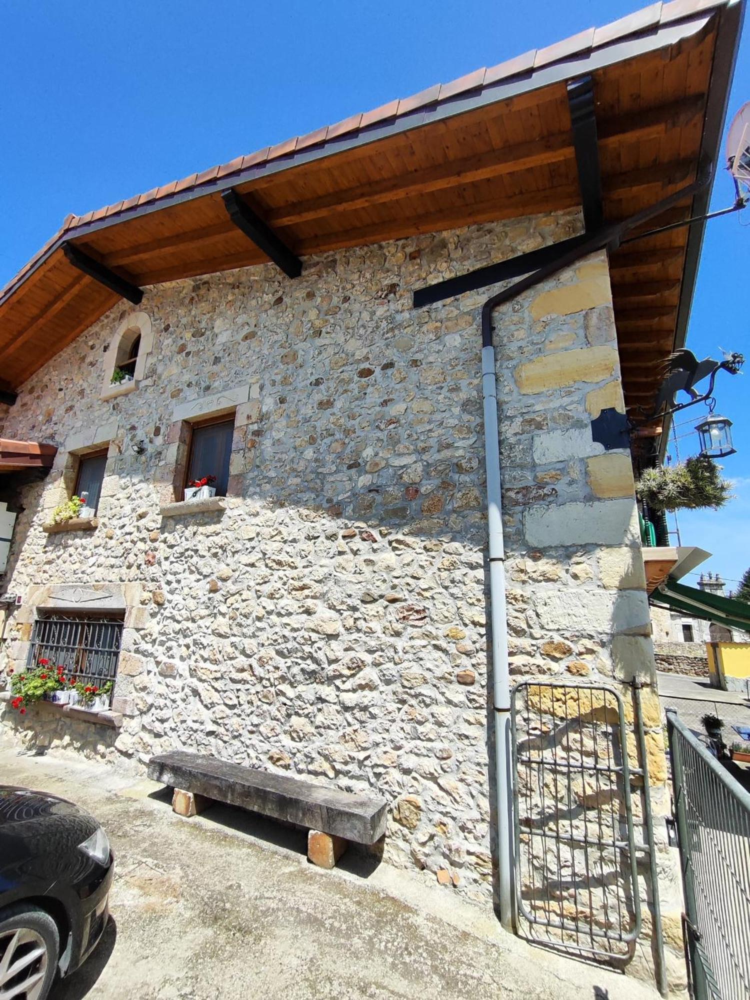 Pension Los Pasiegos Reocín Exterior photo